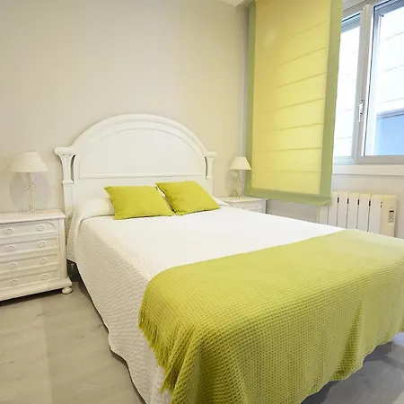 Galihost - Apartamento En Pleno Centro De Portonovo, * Sanxenxo